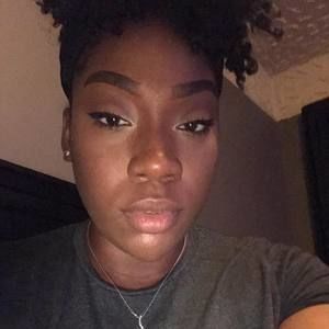 Meet your Posher, Ava